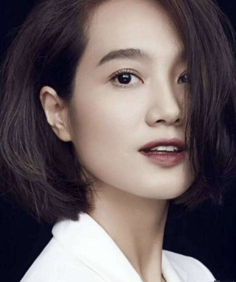 朱丹|朱丹嫁给周一围:婚后有爱也有泪,4年生2娃,在卑微中幸福