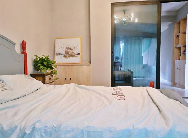 都说顶楼不好,买188平顶楼复式送大露台,玄关就足够把人迷住!