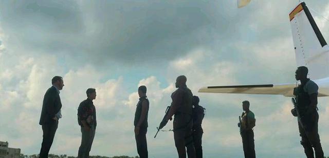 河正宇|没有反转,一战到底,《苏里南》最后一集的河正宇孤勇又拼命