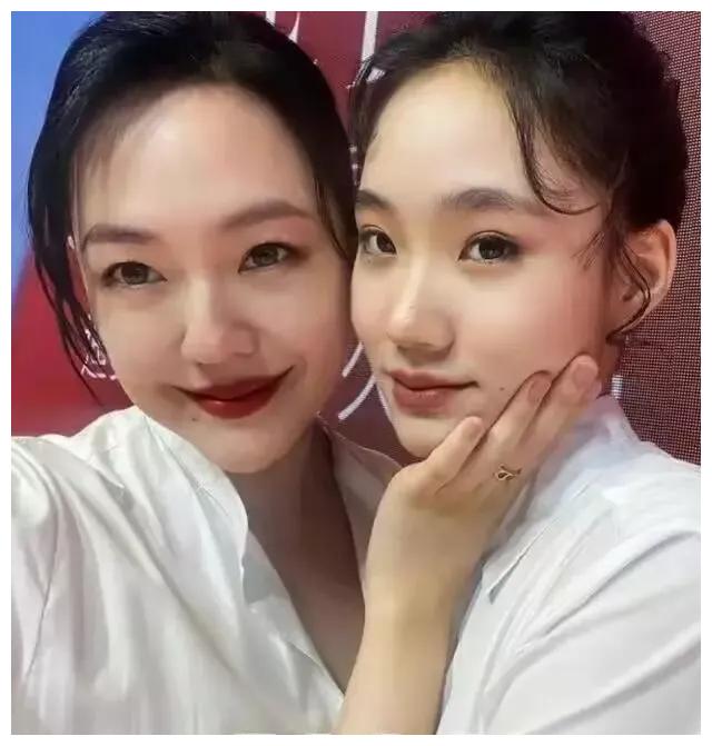 大小s|S妈大小S家的女孩子们