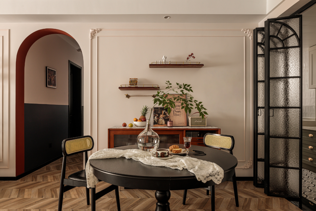 装修案例 | 132㎡法式复古风情,夫妻2人演绎一场永不褪色的日常浪漫