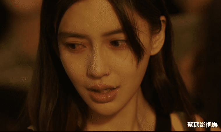 春晚倒计时|杨颖咋回事？亮相春晚8秒，却惨遭吐槽：她咋好意思接主持的活儿