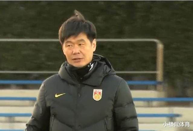 李霄鹏|赛前动员，李霄鹏讲了三句话，球迷：前两句都是废话，第三句实在