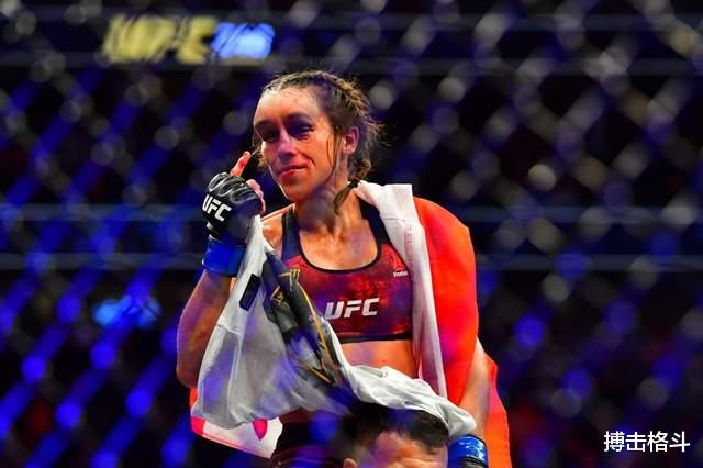 张伟丽|UFC“异形女王”乔安娜宣布回归，点名挑战张伟丽