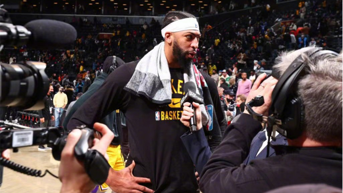 76人队|NBA  76人VS湖人  连续征战客场，湖人恐难敌76人