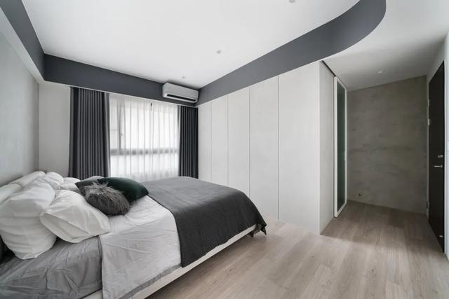 115㎡现代极简，水泥灰+木质感，低调舒适的高级感