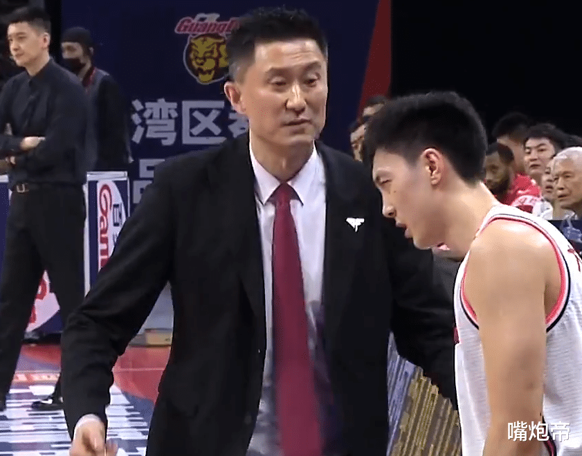 广东男篮|张镇粤！张镇麟狂轰33+9淘汰广东，荣获MVP一战封神，杜锋11冠王回家了