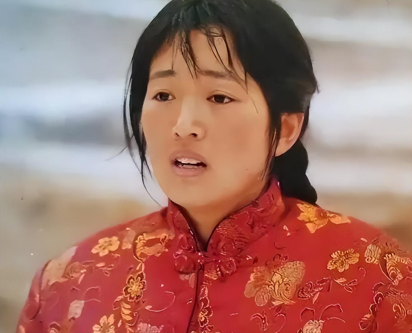 野蛮生长 看了被“烤瓷大白牙”毁了的年代剧后，我想念巩俐和殷桃的乡土味