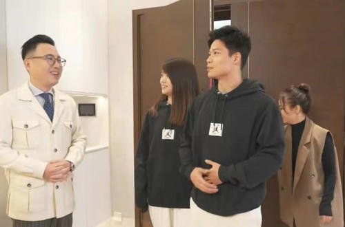 2000万豪宅，苏炳添乔迁新居！装修曝光：大气，6房4卫，有保姆房？？