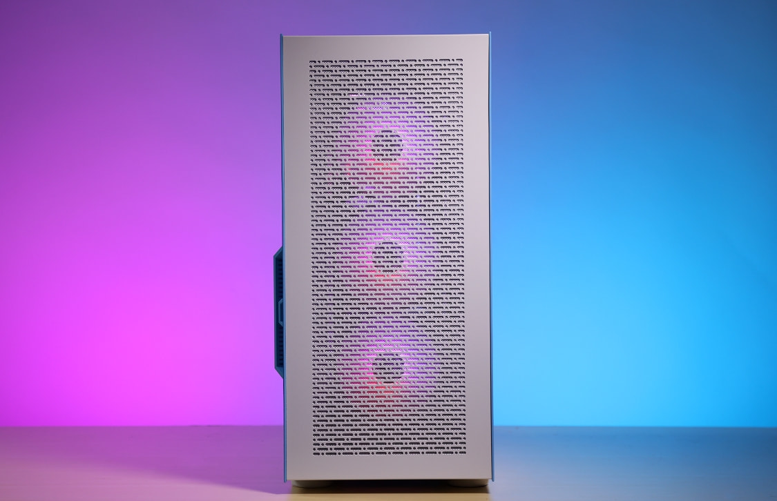 显卡|机箱选得好，显卡降温会更好：动力火车风大师机箱装机实测