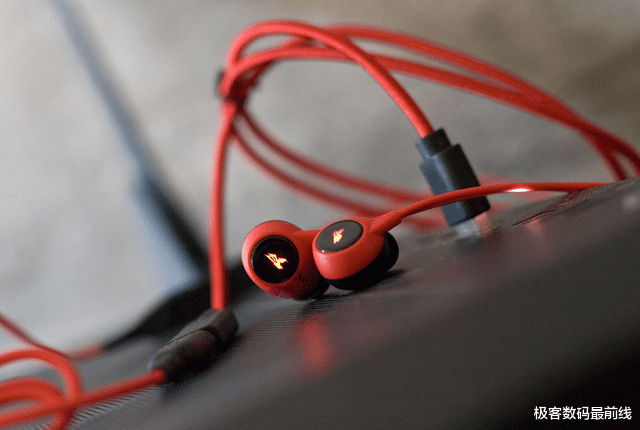 S-400|200元就有专业FPS游戏耳机体验？让硕美科S400带你飞