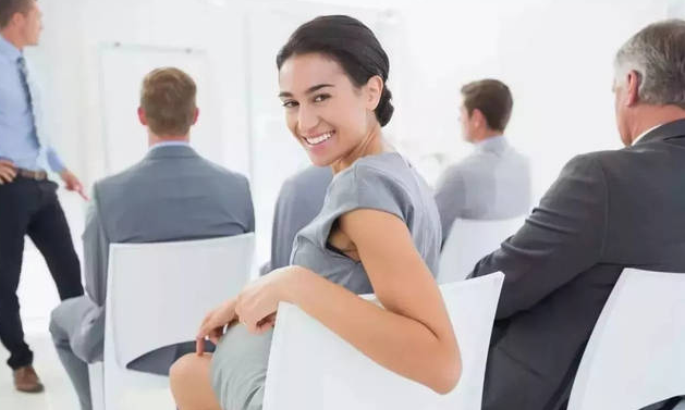 |职场“心机”又如何?学会这些,当个讨喜的“心机女”!