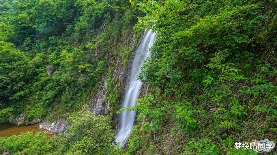 |天堂寨集四顶国家级桂冠于一身，蜚声中外的“天堂四绝”不输黄山