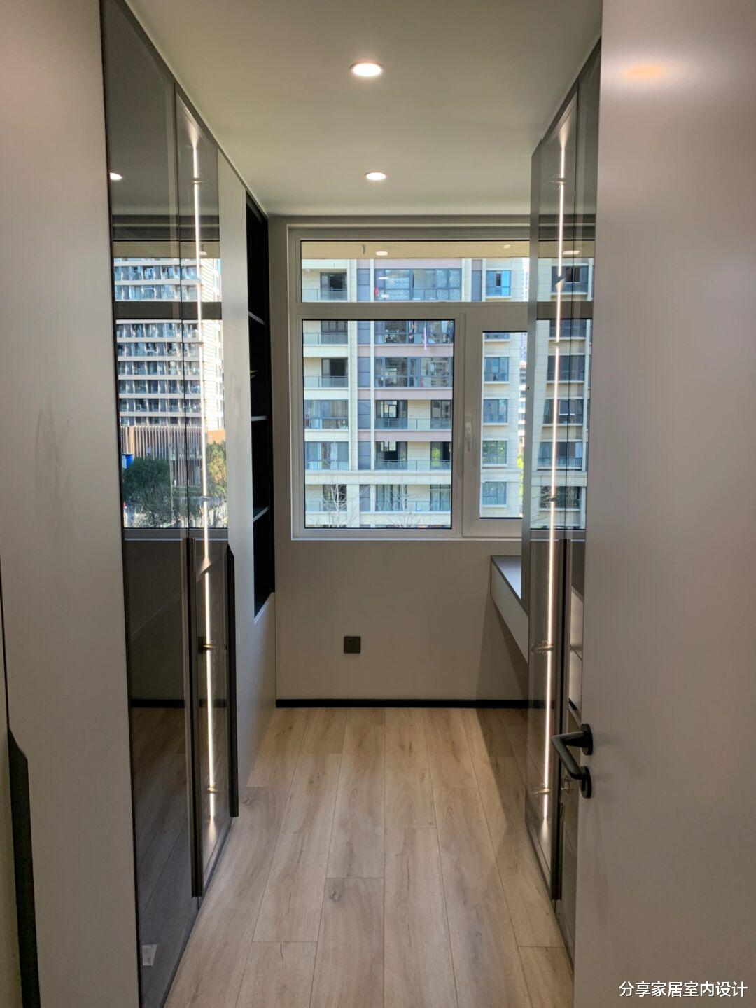 看她家历时五个月装修的新房,打扫干净准备添置家具,先分享一下