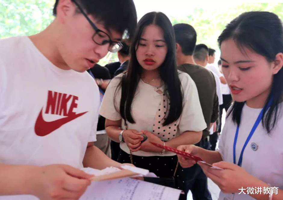 招聘|“养蛊式”招聘法,大厂惯用伎俩,美滋滋的入职殊不知是小白鼠