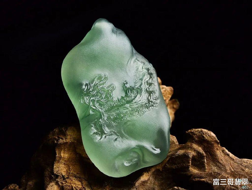 翡翠|玉赏 ▏巧雕翡翠片料，真是太美了！