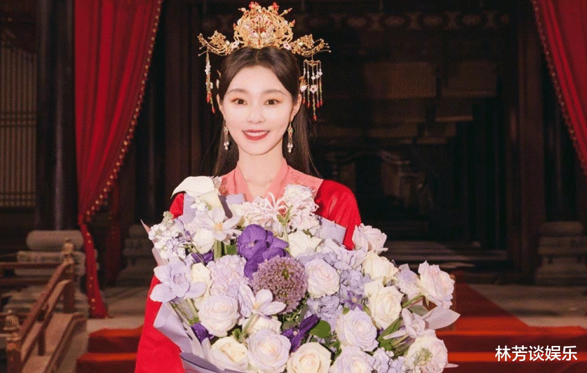 宋轶|? 《庆余年》捧红一男一女，肖战遇上好人设，宋轶拿到妙造型！