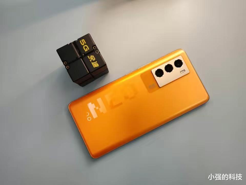 |2021年所有手机中我认为最值得入手的三款手机 新年千万不要错过