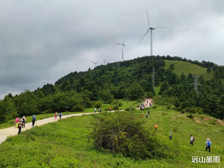 昆明|走风摆山、探马牙洞,打卡昆明户外新晋网红地,徒步、赏景两相宜