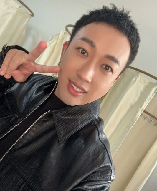 大S|于正发文怒斥大S，奉劝富商娶女星要谨慎，喊话大S验尿自证清白