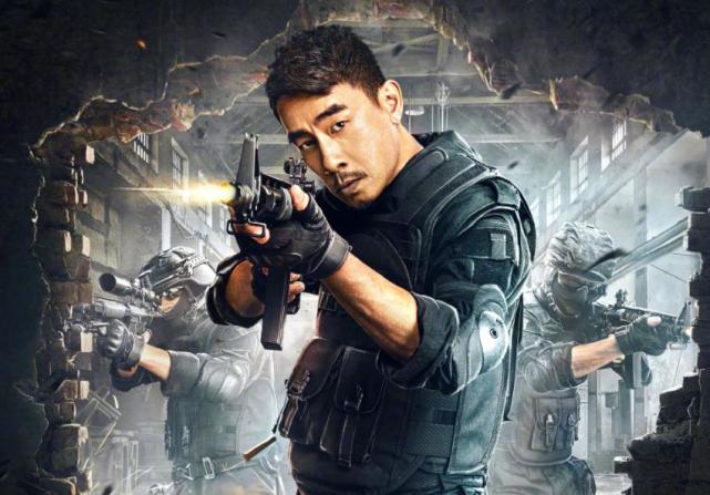 重装战警|《重装战警》上映,王晶编剧,陈小春扫黑灭毒激战港岛