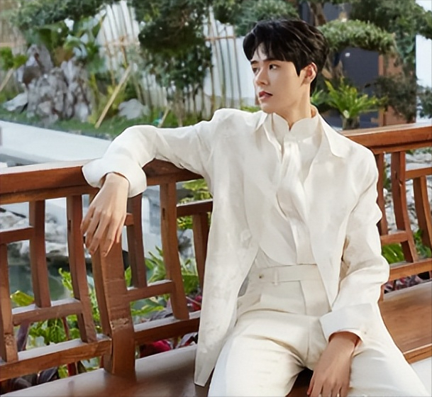 龚俊|龚俊团队不如粉丝给力，面对突如其来的舆情压力，被打得措手不及