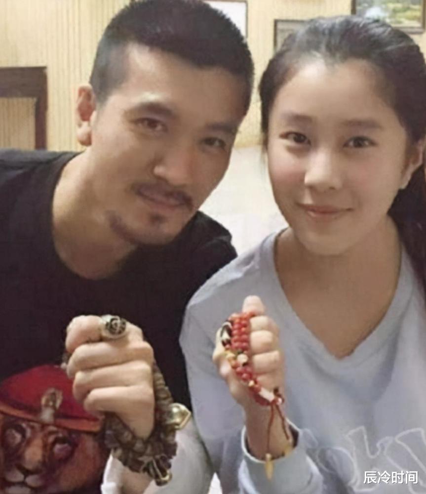 杨子|杨子侄女被指故意避开黄圣依,评论区遭质疑,被扒仍称陶虹是三妈