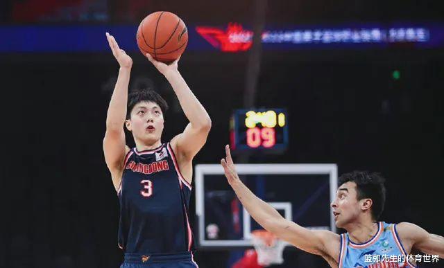 广东男篮|3分7助！13分4助！广东输给新疆，就这也是全明星首发球员？