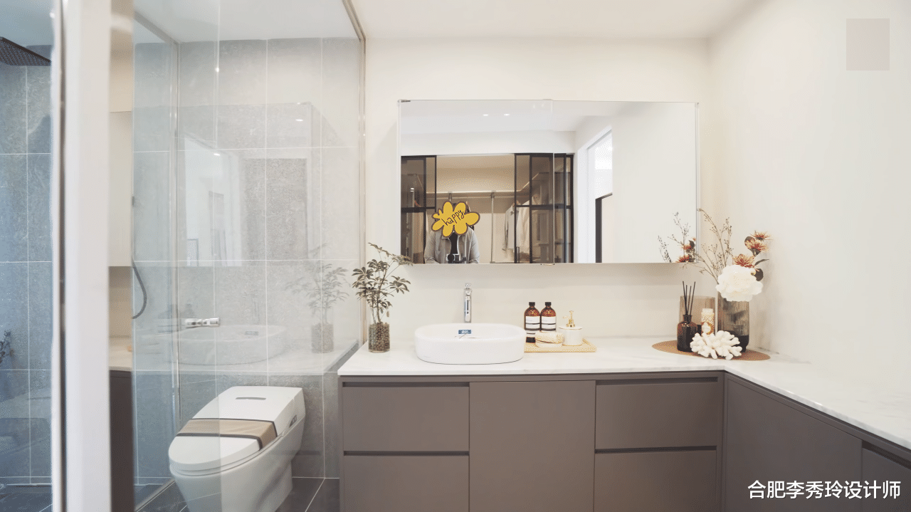 韩国的别墅装修，200㎡外看现代大气，内部“简装”还没庭院费钱