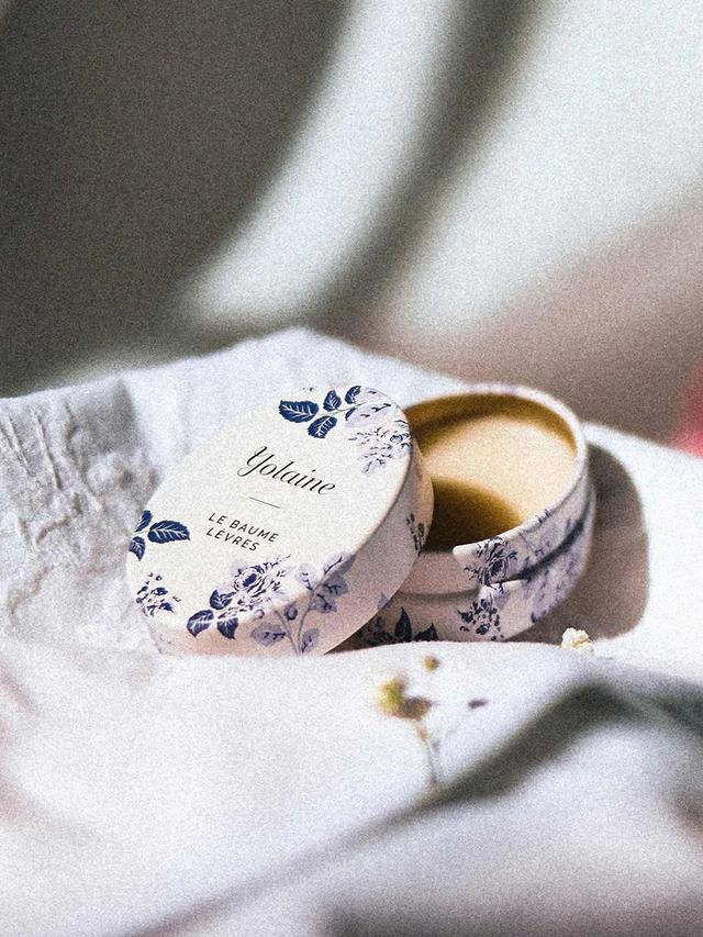 钻石 指缝都闪着光的女人,还怕皱纹横生?细节控表示不要再拿传统审美吓唬人了