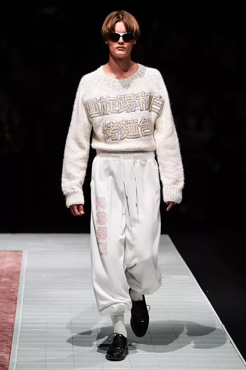 时尚圈里，全世界都在学中国字