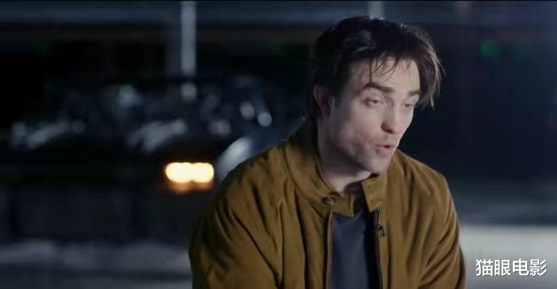 罗伯特·帕丁森|罗伯特帕丁森太适合蝙蝠侠，猫女夸他下巴有棱有角，很像漫画角色