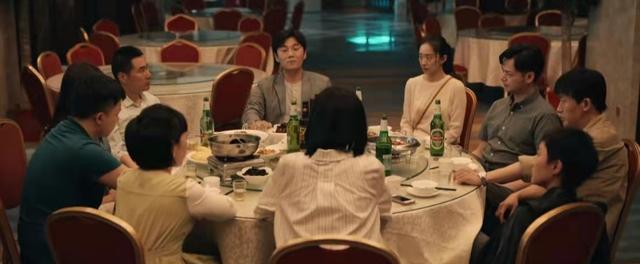 亲爱的小孩|《亲爱的小孩》翻车！剧情被吐槽却越来越离谱，引官媒犀利点评