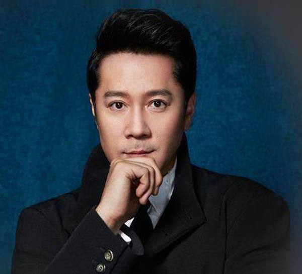 春晚|盼盼巴斯精彩表演，1991年春晚倪萍巧用四张白纸化解危机