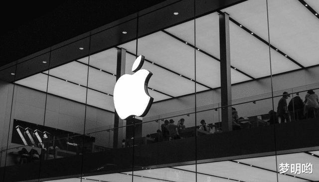 苹果|苹果无地自容，“国产黑马”宣布新技术，手机行业将迎“变革”