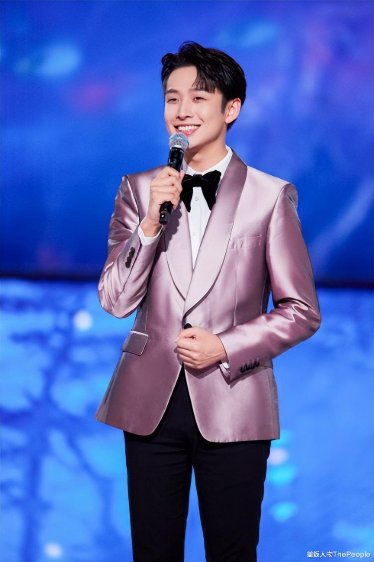 主持人|湖南台主持大换血:新人上位,四小花分崩离析,一姐之争仍在继续