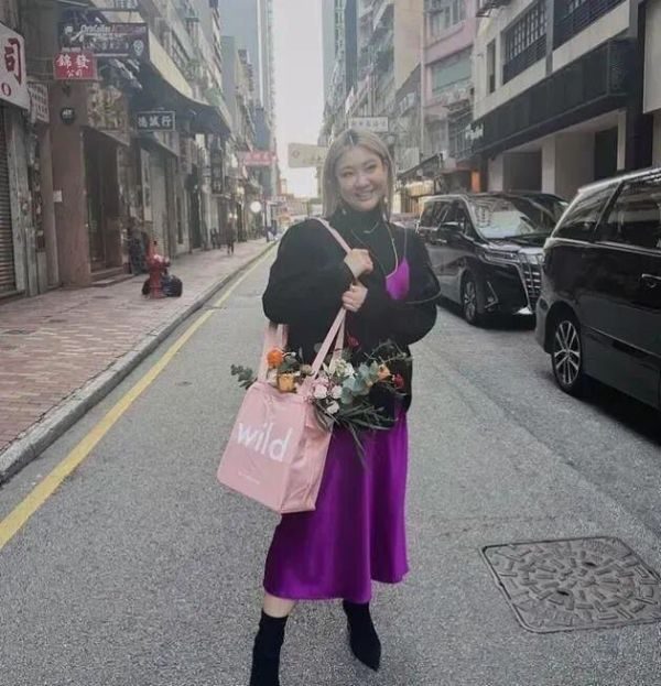 郑欣宜|郑少秋女儿男友曝光，长相粗糙还油腻，有点像低配版张若昀！