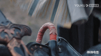 冯绍峰|越混越不行？冯绍峰新剧扑街被众嘲：44岁高龄还和90后谈恋爱