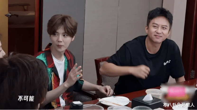 赵丽颖|娱乐圈也有真友情,从赵丽颖到张艺兴,他们拥有的友情令人羡慕!