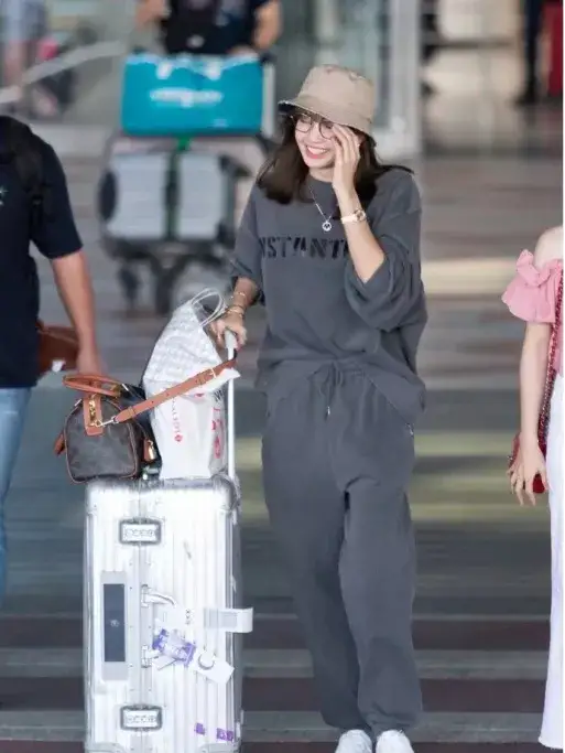 帽子 圆脸、方脸、鹅蛋脸、秋冬最适合5顶帽子搭配，时髦显脸小