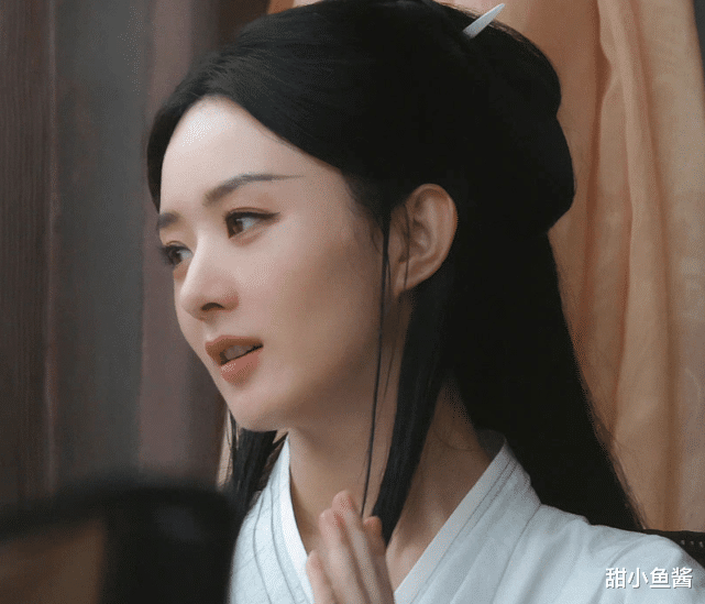 赵丽颖|赵丽颖红衣战损妆绝了，棒棒糖亮了！双重身份意味着什么？