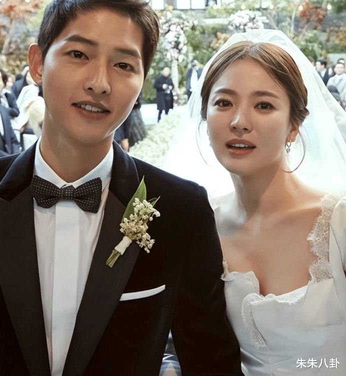 宋仲基|离婚3年，宋仲基与宋慧乔的差距一目了然，原来一切早有预兆