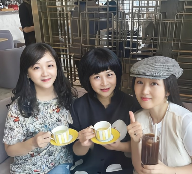 杨钰莹|杨钰莹与初恋赖文峰分手25年后,一个娶妻生子,一个不婚不孕