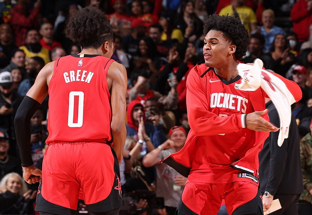 火箭队|狂轰74+23！火箭三少打疯了，一战刷新多项NBA纪录，未来是你们的
