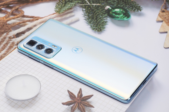 腾讯|春节前后换机必备，这3款旗舰机跌至“真香价”，买对不买贵