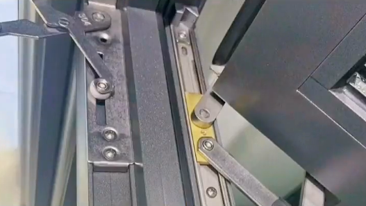 买断桥铝窗户记住这八条，绝对不上当！