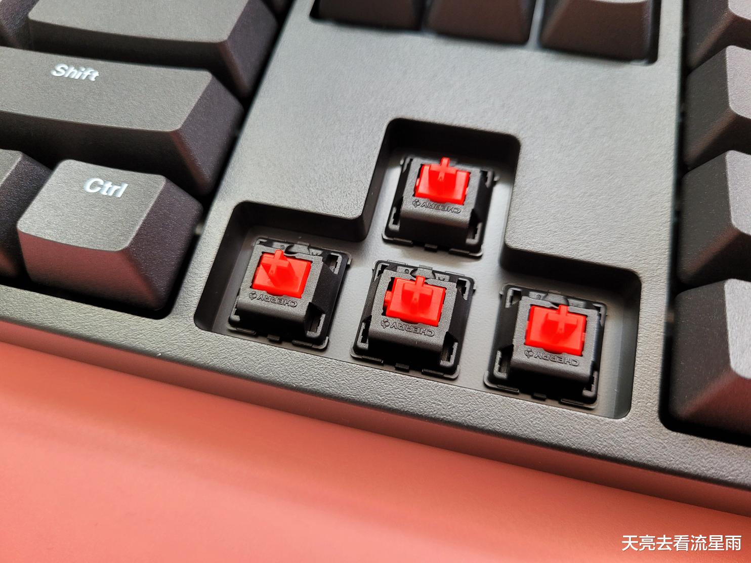 裁员|提升幸福感的数码外设，ikbc W210双模机械键盘体验