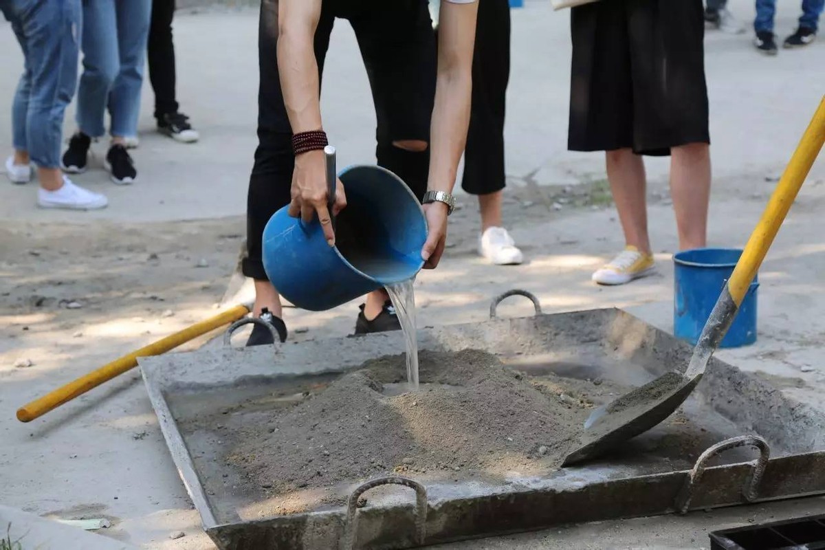 小小屋装修网|装修时工人耍的4个小聪明,表面是为你好,实则……