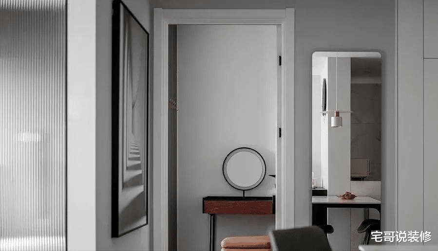 发现南京一个29岁小姐姐的家，那叫一个高级，拍照分享给大家瞧瞧