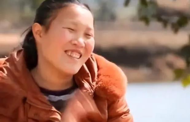 医生|2013年，执意要嫁给大自己45岁老头的张凤，现在如何了？